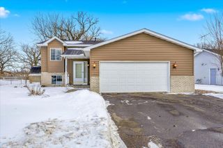 9072 Farmstead Avenue, Monticello, MN 55362