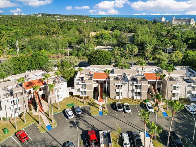 711 N COAST VLG 122, Vega Alta, PR 00692