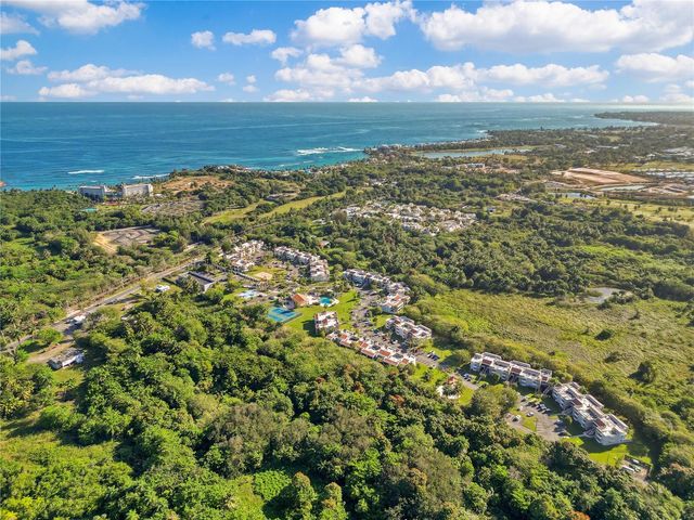 711 N COAST VLG 122, Vega Alta, PR 00692