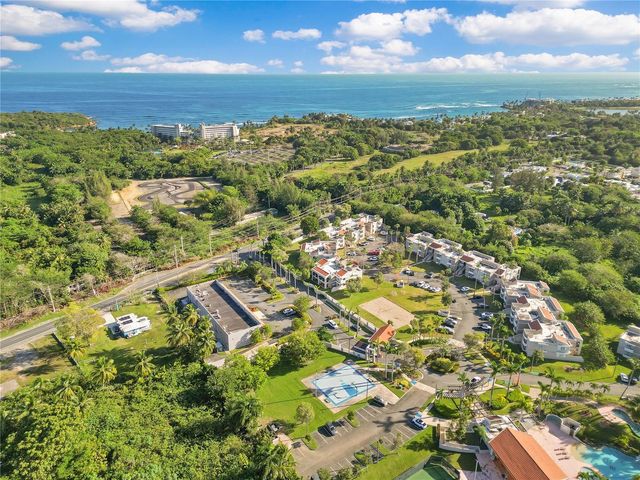 711 N COAST VLG 122, Vega Alta, PR 00692