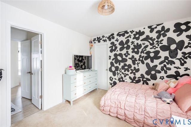 6425 Doyles Trl, Moseley, VA 23120