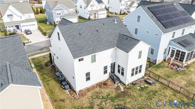 6425 Doyles Trl, Moseley, VA 23120