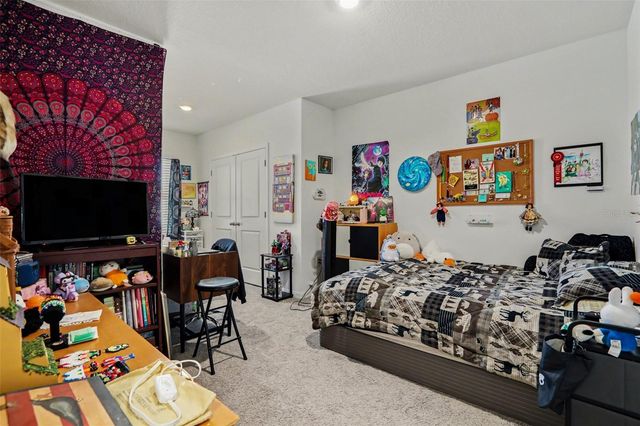 17518 CRESCENT MOON LOOP, Bradenton, FL 34211