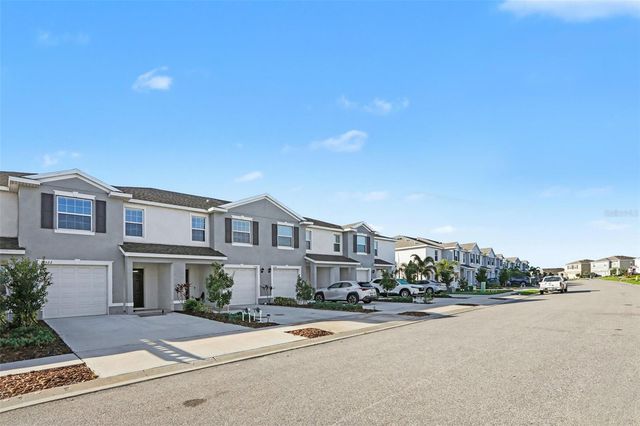 17518 CRESCENT MOON LOOP, Bradenton, FL 34211