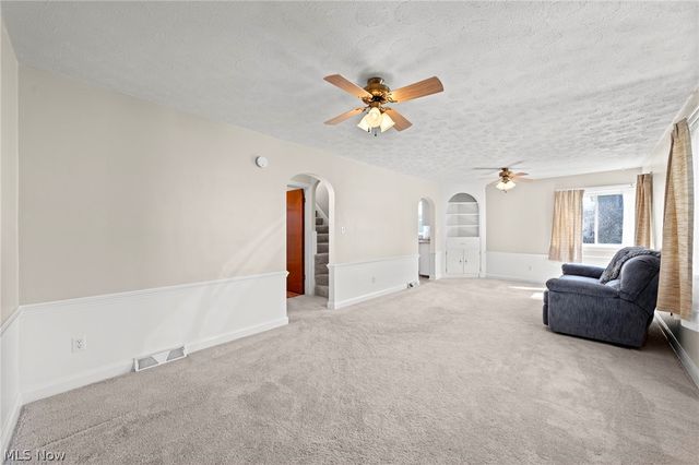 104 W Carolina Avenue, Sebring, OH 44672