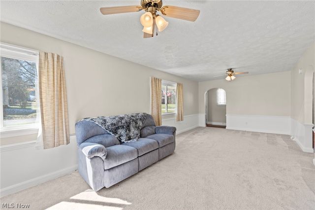 104 W Carolina Avenue, Sebring, OH 44672