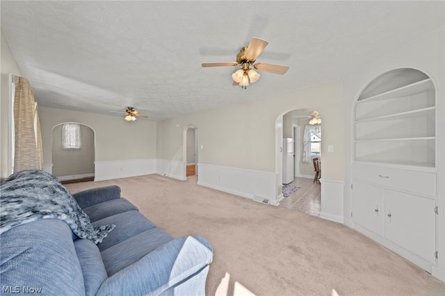 104 W Carolina Avenue, Sebring, OH 44672