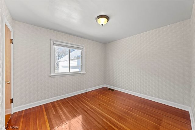 104 W Carolina Avenue, Sebring, OH 44672