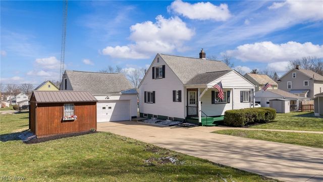 104 W Carolina Avenue, Sebring, OH 44672