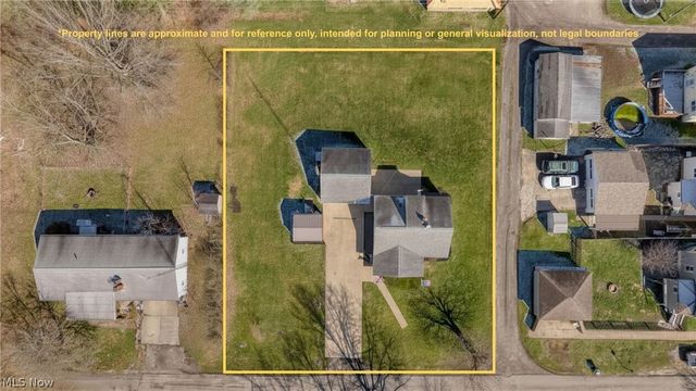 104 W Carolina Avenue, Sebring, OH 44672