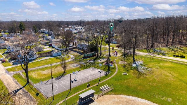 104 W Carolina Avenue, Sebring, OH 44672