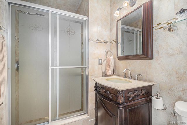 3174 Nisbet Road, Hamburg Township, MI 48169