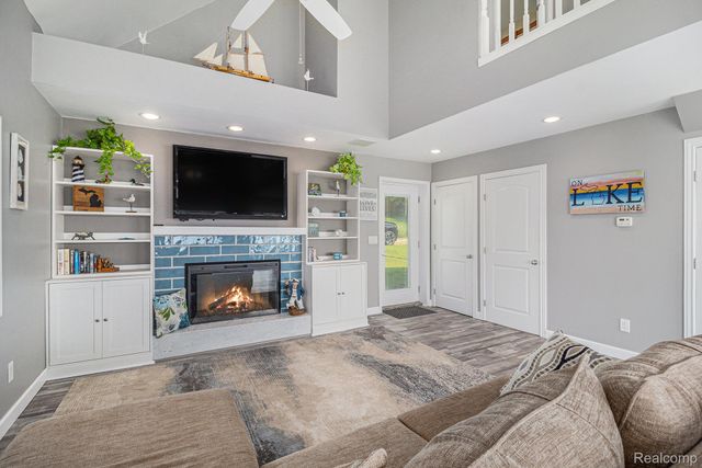 3174 Nisbet Road, Hamburg Township, MI 48169