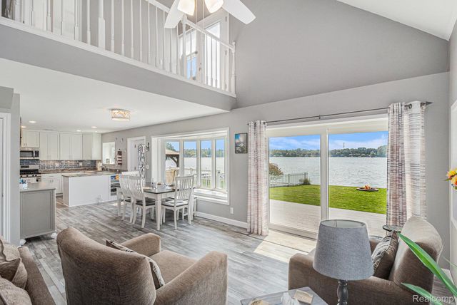 3174 Nisbet Road, Hamburg Township, MI 48169