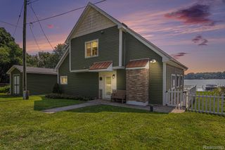 3174 Nisbet Road, Hamburg Township, MI 48169