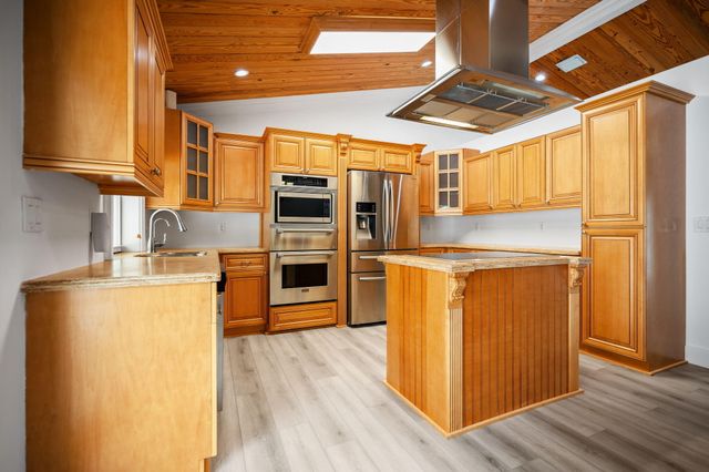5700 SW 196th Lane, Southwest Ranches, FL 33332