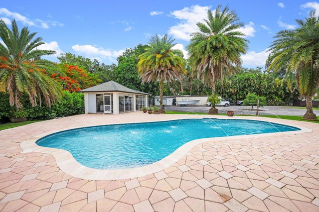 5700 SW 196th Lane, Southwest Ranches, FL 33332