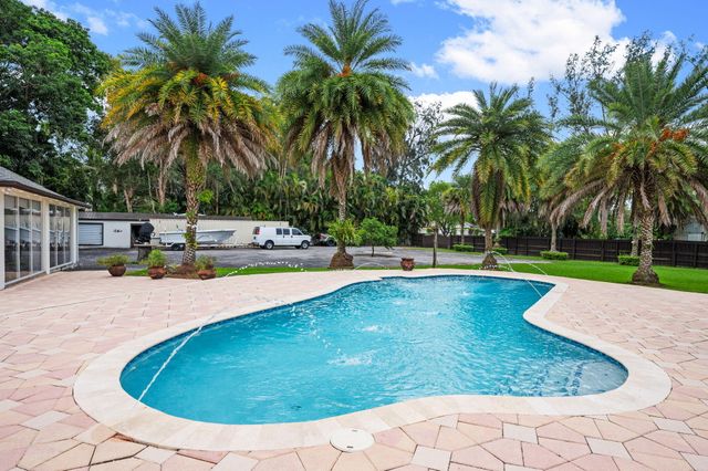 5700 SW 196th Lane, Southwest Ranches, FL 33332