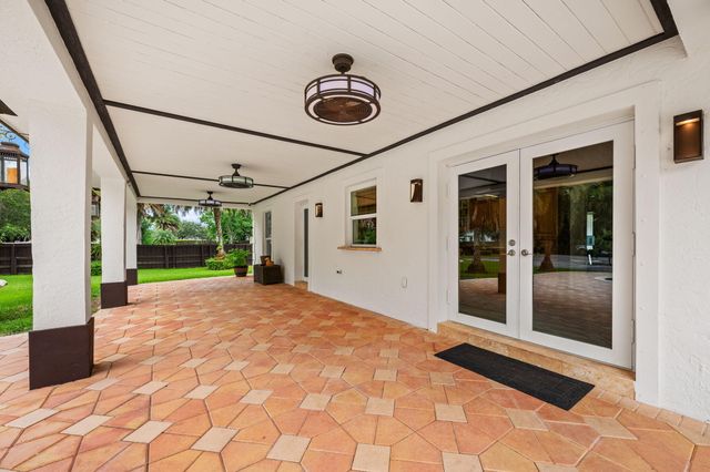5700 SW 196th Lane, Southwest Ranches, FL 33332