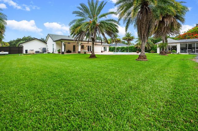 5700 SW 196th Lane, Southwest Ranches, FL 33332