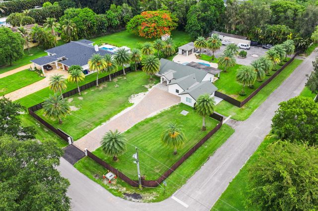 5700 SW 196th Lane, Southwest Ranches, FL 33332