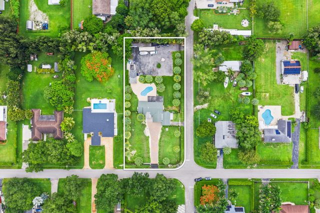 5700 SW 196th Lane, Southwest Ranches, FL 33332