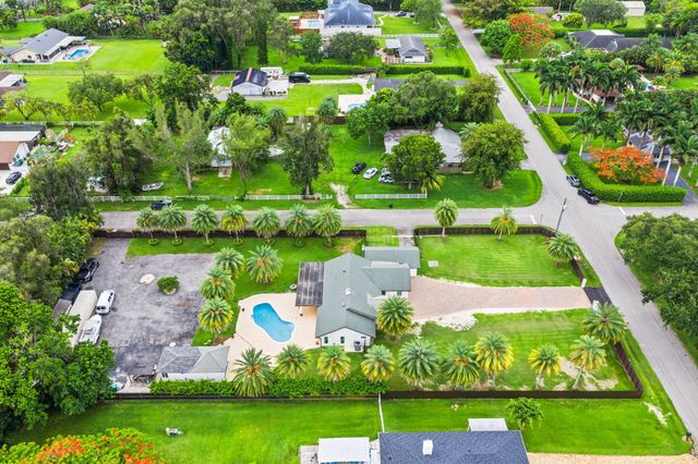 5700 SW 196th Lane, Southwest Ranches, FL 33332
