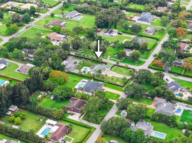 5700 SW 196th Lane, Southwest Ranches, FL 33332