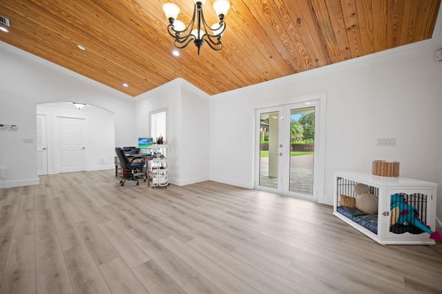 5700 SW 196th Lane, Southwest Ranches, FL 33332