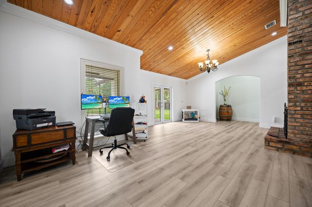 5700 SW 196th Lane, Southwest Ranches, FL 33332