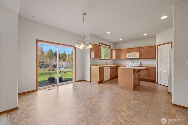 236 Easton Avenue W, Eatonville, WA 98328