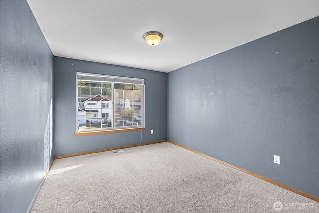 236 Easton Avenue W, Eatonville, WA 98328