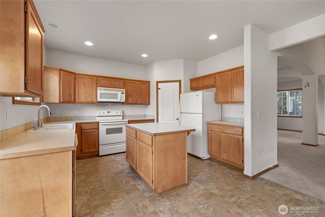 236 Easton Avenue W, Eatonville, WA 98328