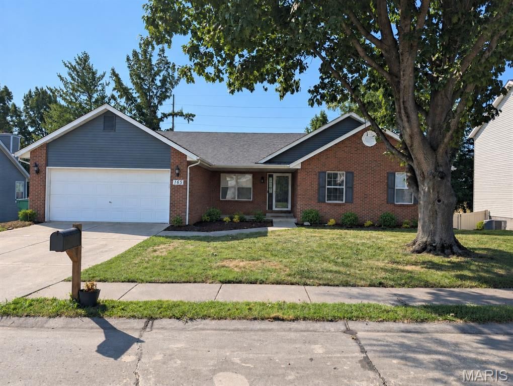 165 Liberty Crossing, O'fallon, IL 62269