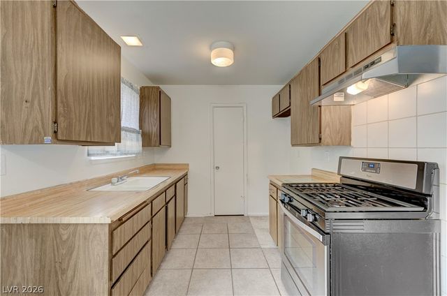 3798 East Gowan Road, Las Vegas, NV 89115