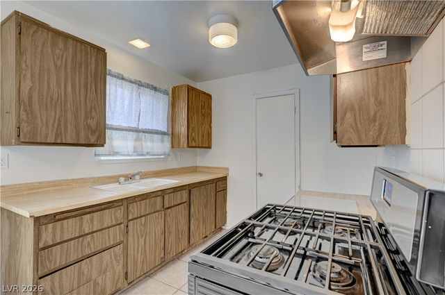 3798 East Gowan Road, Las Vegas, NV 89115