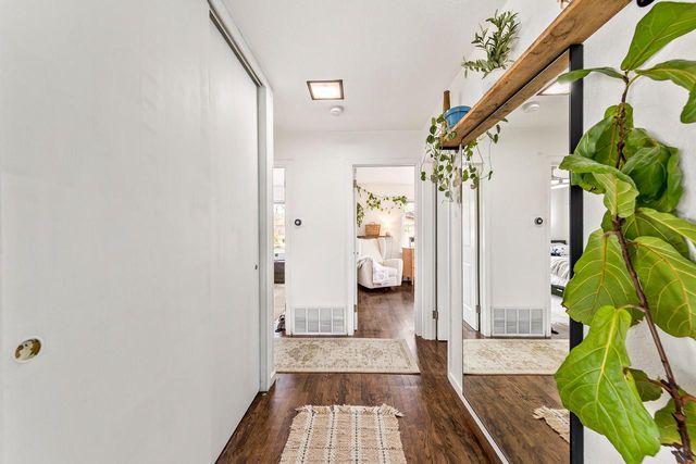 5623 Bentwood LANE, Greendale, WI 53129