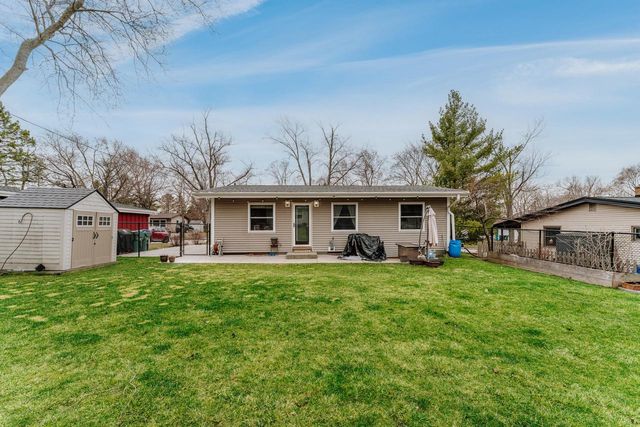 5623 Bentwood LANE, Greendale, WI 53129