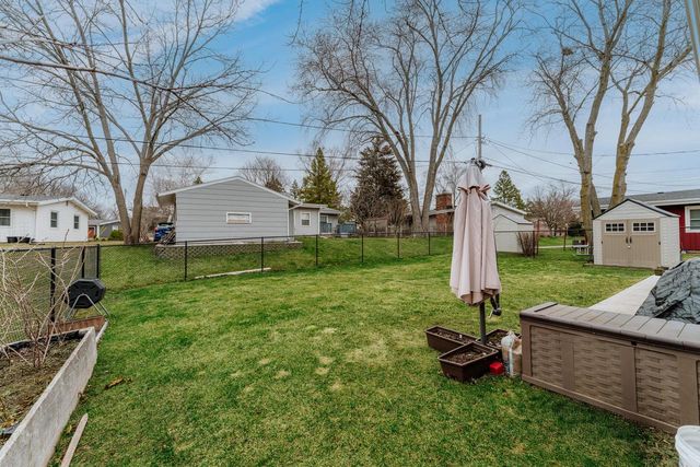 5623 Bentwood LANE, Greendale, WI 53129