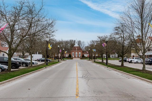 5623 Bentwood LANE, Greendale, WI 53129