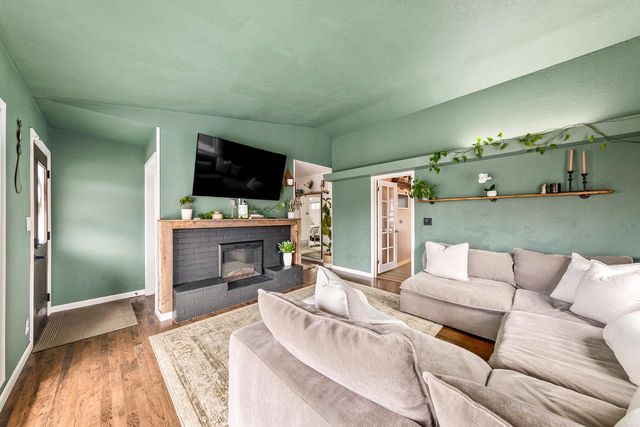 5623 Bentwood LANE, Greendale, WI 53129