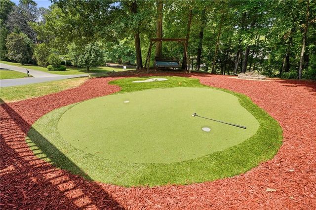 13 Lamplighter Cove NW, Cartersville, GA 30120