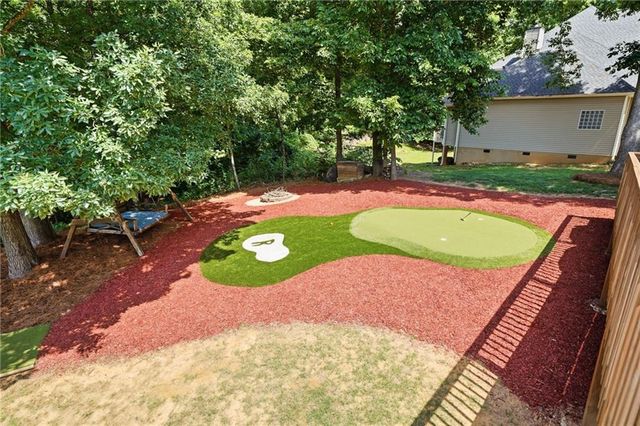 13 Lamplighter Cove NW, Cartersville, GA 30120