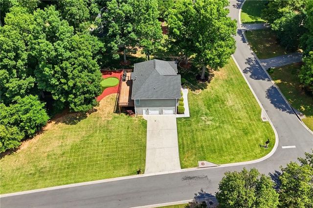 13 Lamplighter Cove NW, Cartersville, GA 30120