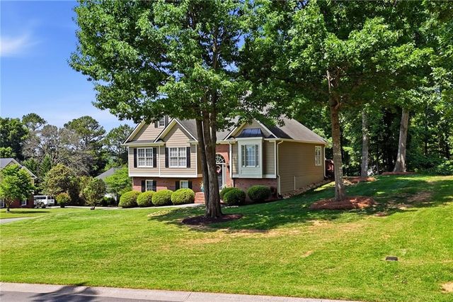 13 Lamplighter Cove NW, Cartersville, GA 30120