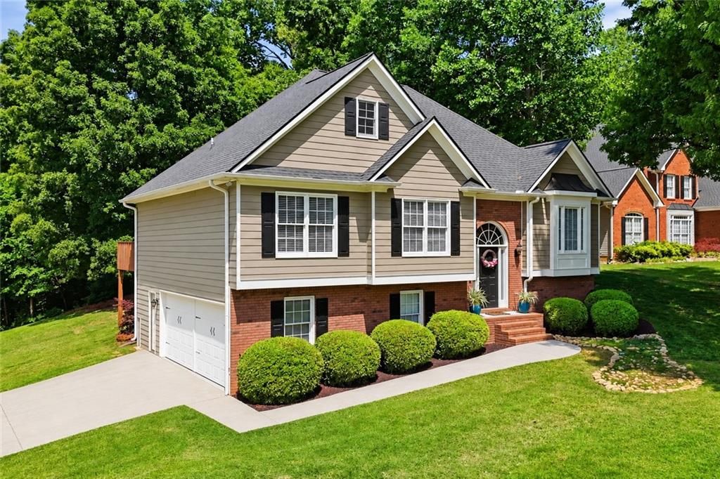 13 Lamplighter Cove NW, Cartersville, GA 30120