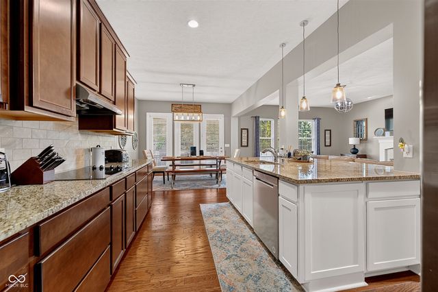 10522 Morningtide Circle, Fishers, IN 46038