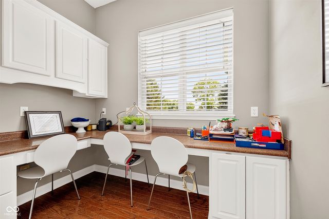 10522 Morningtide Circle, Fishers, IN 46038