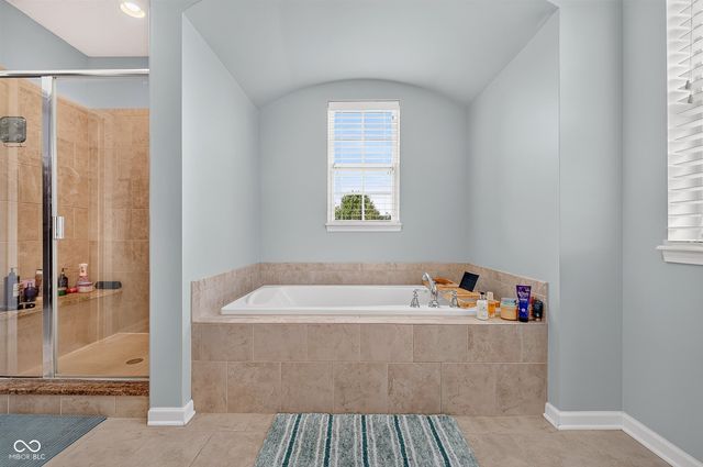 10522 Morningtide Circle, Fishers, IN 46038