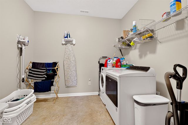 10522 Morningtide Circle, Fishers, IN 46038